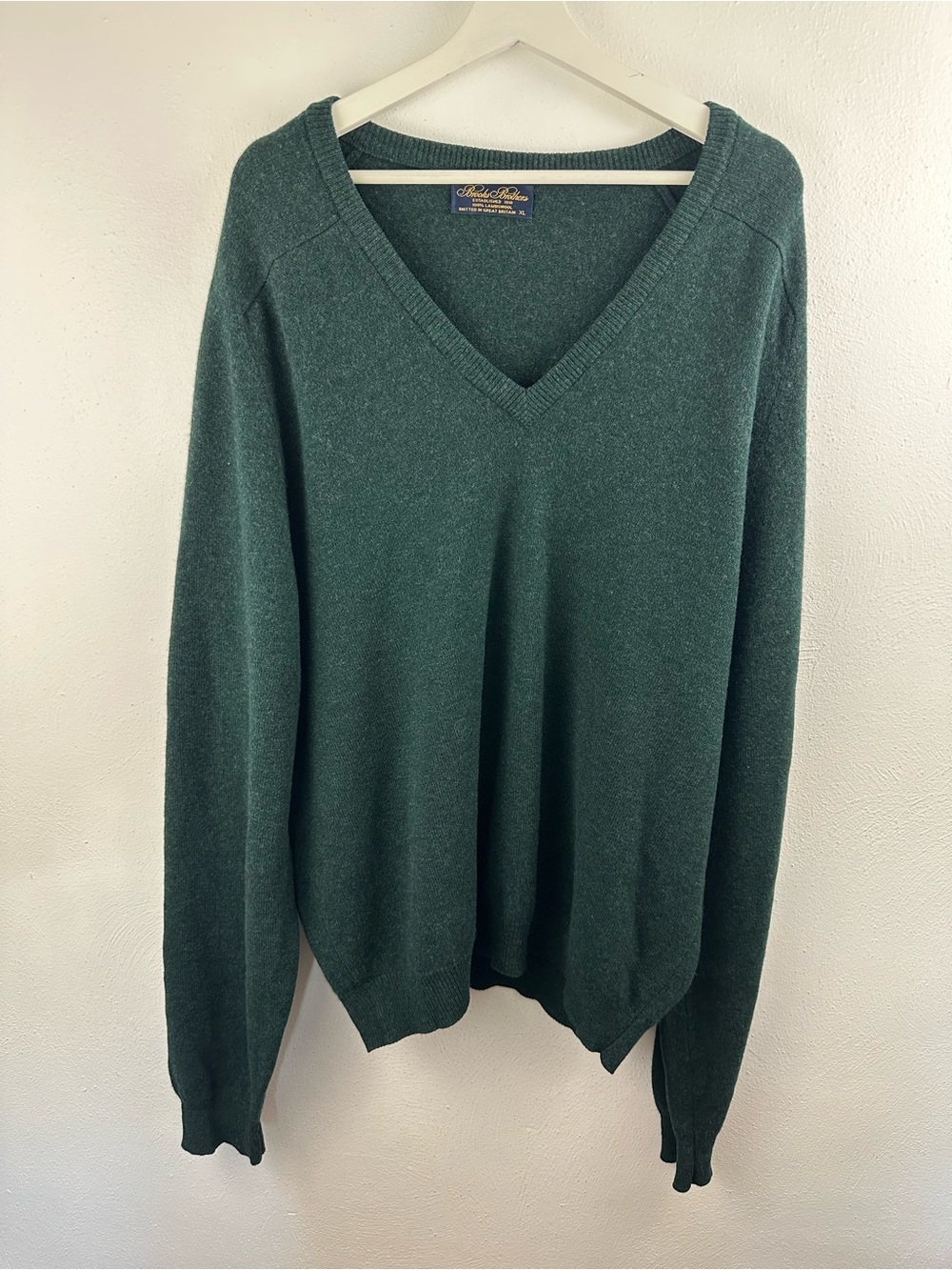 BROOKS BROTHERS GREEN LAMB WOOL V-NECK SWEATER MEN'S XL